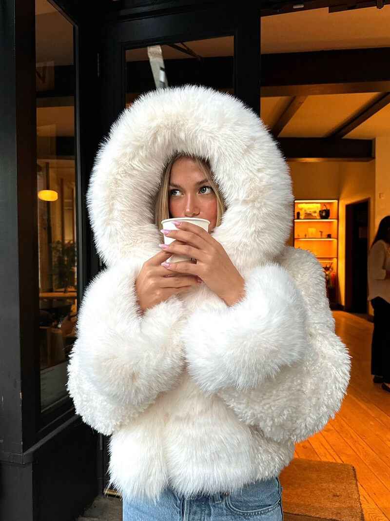 Winter Faux Fur Jacket for Women | Cozy & Warm Fluffy Outerwear White