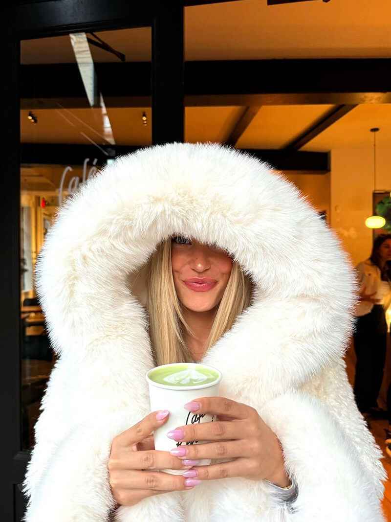 Winter Faux Fur Jacket for Women | Cozy & Warm Fluffy Outerwear