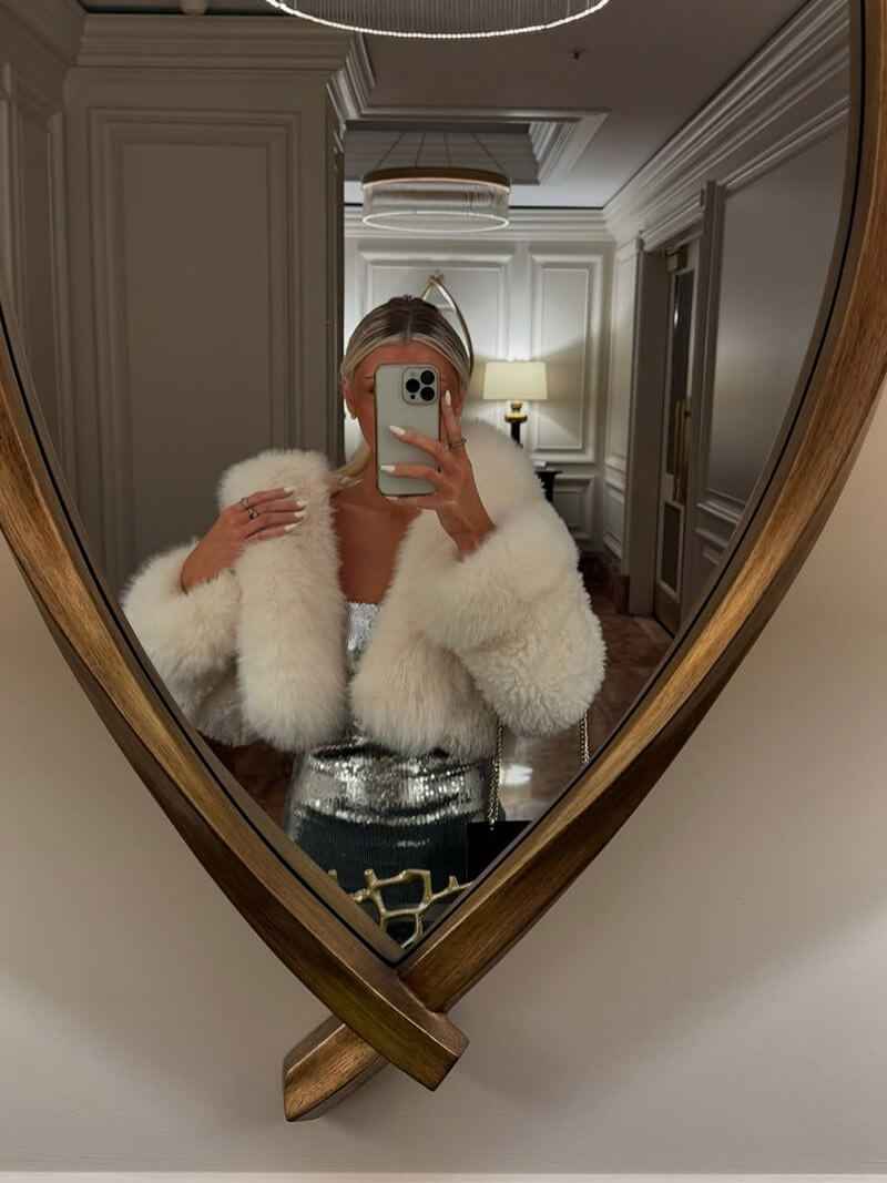 Winter Faux Fur Jacket for Women | Cozy & Warm Fluffy Outerwear