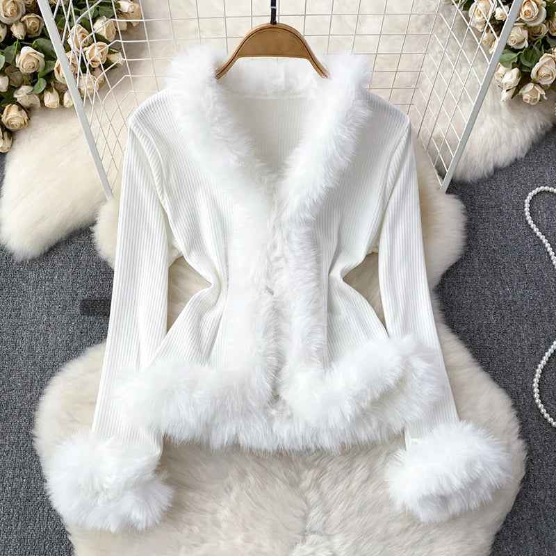Women's Ribbed Cropped Cardigan with Fur Trim White