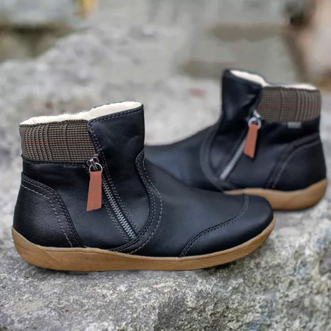 Women's Weatherproof Supportive Boots Black