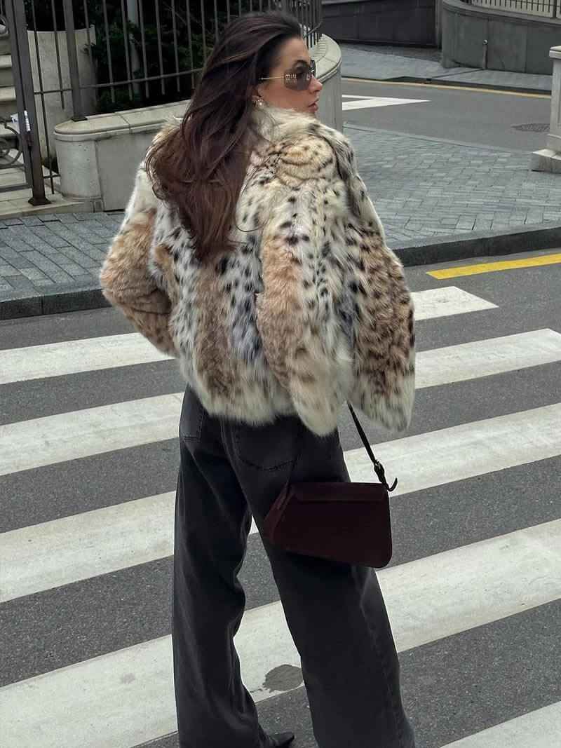 Women's Bold Leopard Pattern Velvet Fur Coat – Statement Outerwear