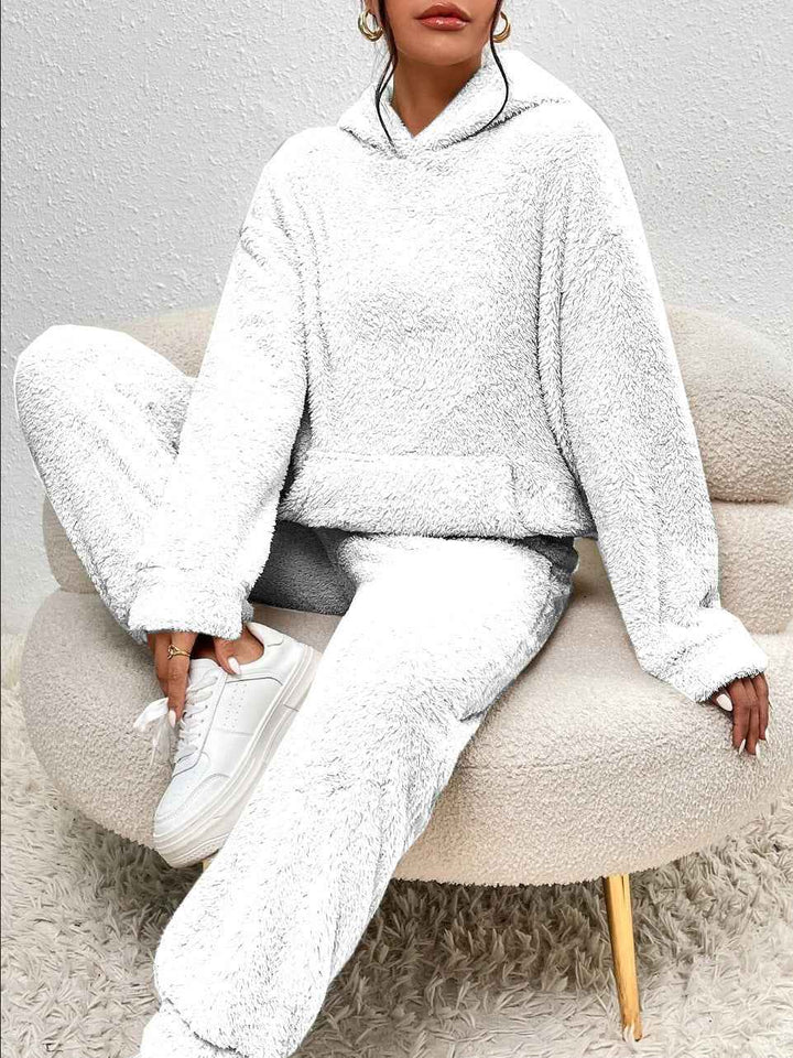 Women's Casual Two-Piece Set – Soft Plush Pullover Hoodie & Wide-Leg Pants White