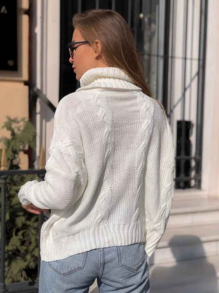 Women's Chunky Turtleneck Sweater – Cable Knit – Relaxed Fit – Wool Blend White