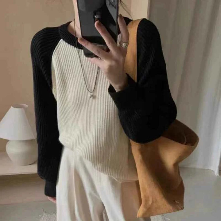 Women's Colorblock Knitted Sweater – Relaxed Fit with Raglan Sleeves Black One Size
