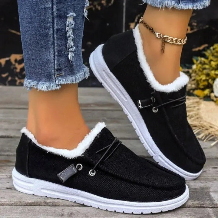 Women's Cozy Thick Velvet Winter Footwear – Stylish Comfort Black