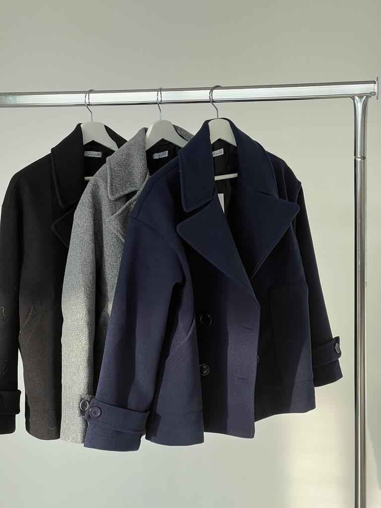 Women's Double-Breasted Peacoat – Tailored Wool Blend – Classic Style