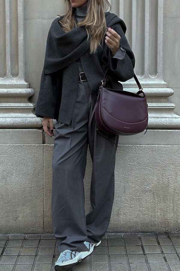 Women's Elegant Oversized Wool Blend Wrap Coat with Long Wide Sleeves Black (Only 4 Left In Stock)