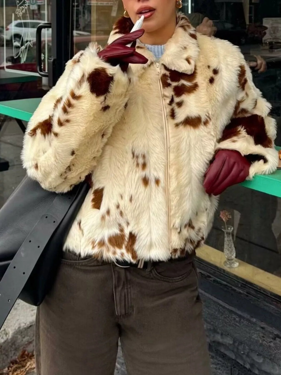 Women's Faux-Fur Cropped Zip-Up Jacket - Stylish & Cozy Outerwear