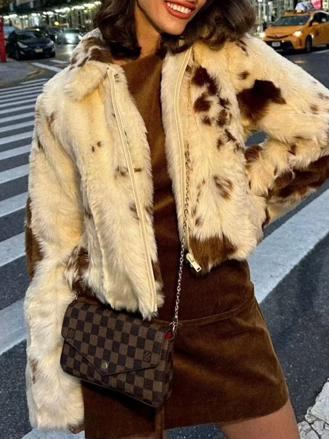 Women's Faux-Fur Cropped Zip-Up Jacket - Stylish & Cozy Outerwear
