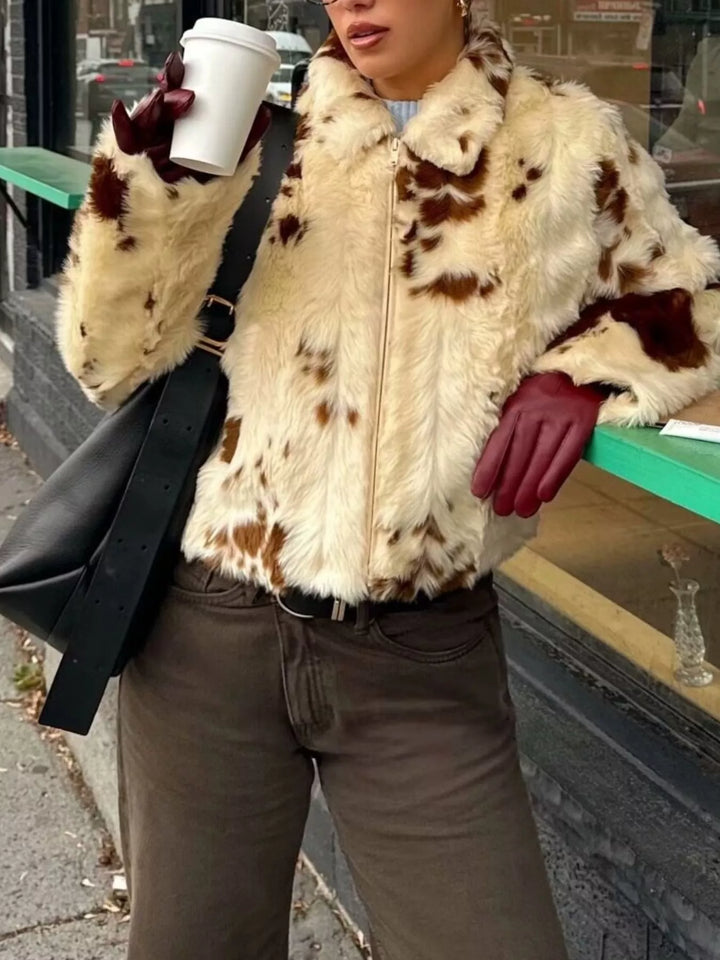 Women's Faux-Fur Cropped Zip-Up Jacket - Stylish & Cozy Outerwear Beige