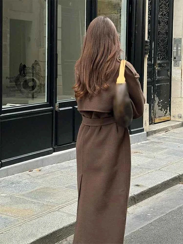 Women's Long Tailored Trenchcoat - Double-Layer Closure - Classic Style