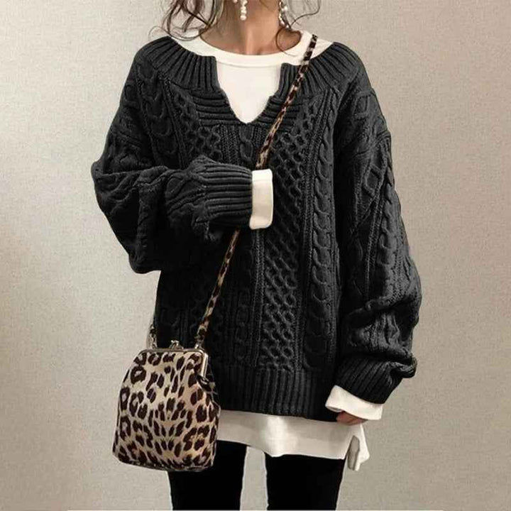 Women's Oversized Cable Knit Sweater Black