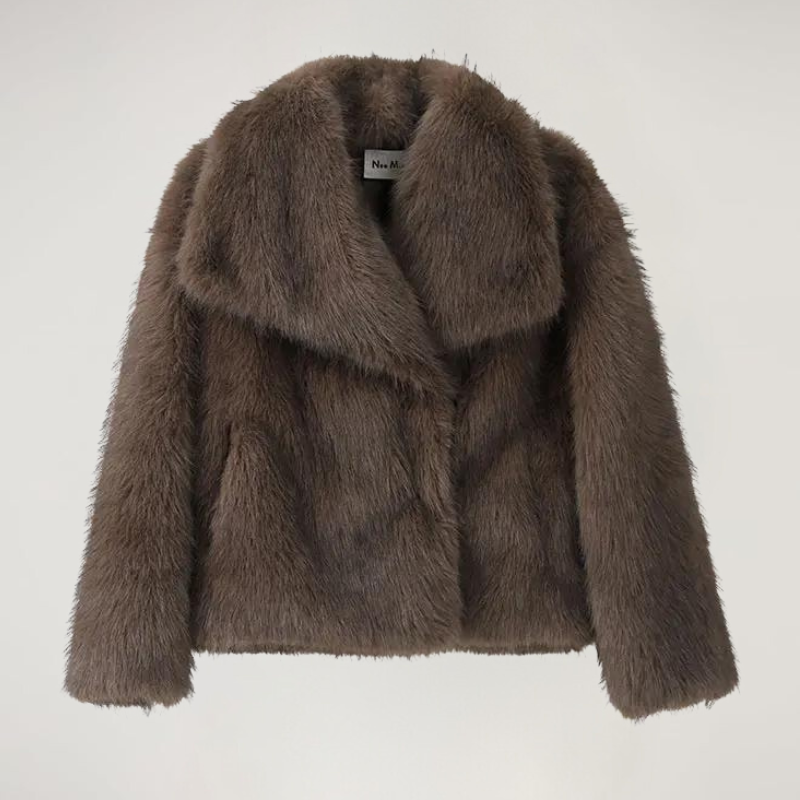 Women's Oversized Faux Fur Coat with Relaxed Fit Luxury Style Brown