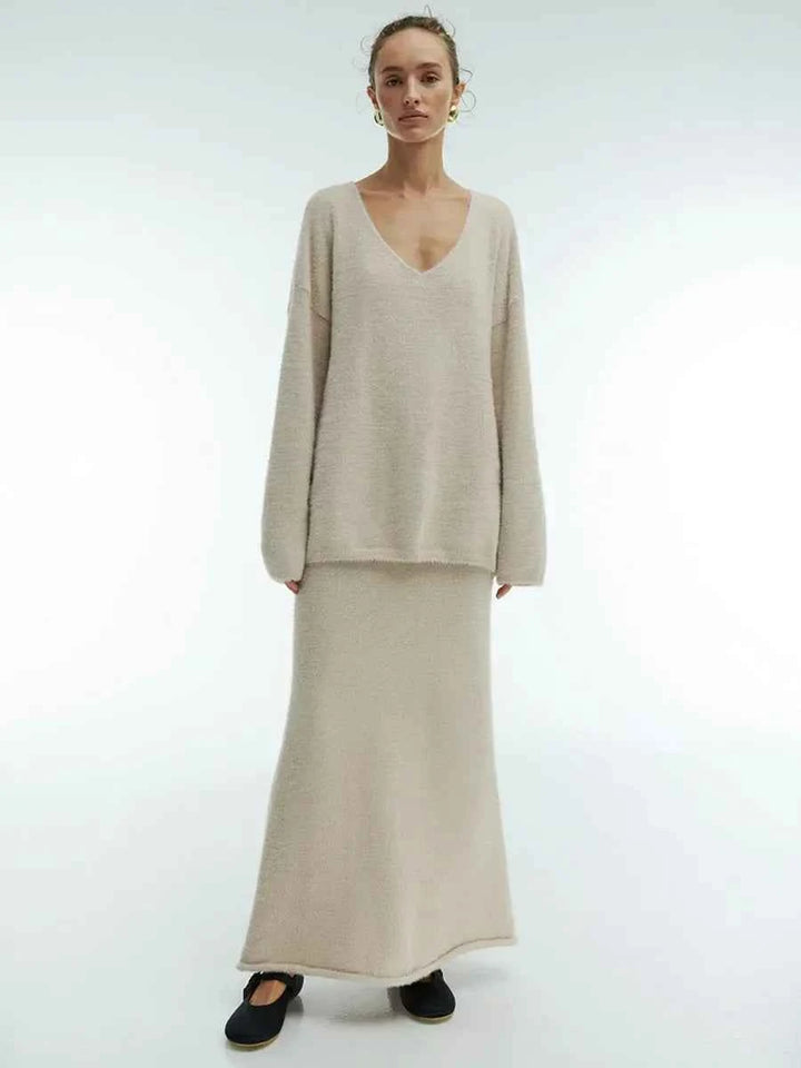Women's Oversized Knitted Sweater and Maxi Skirt Set – Comfortable Casual Lounge Wear Apricot