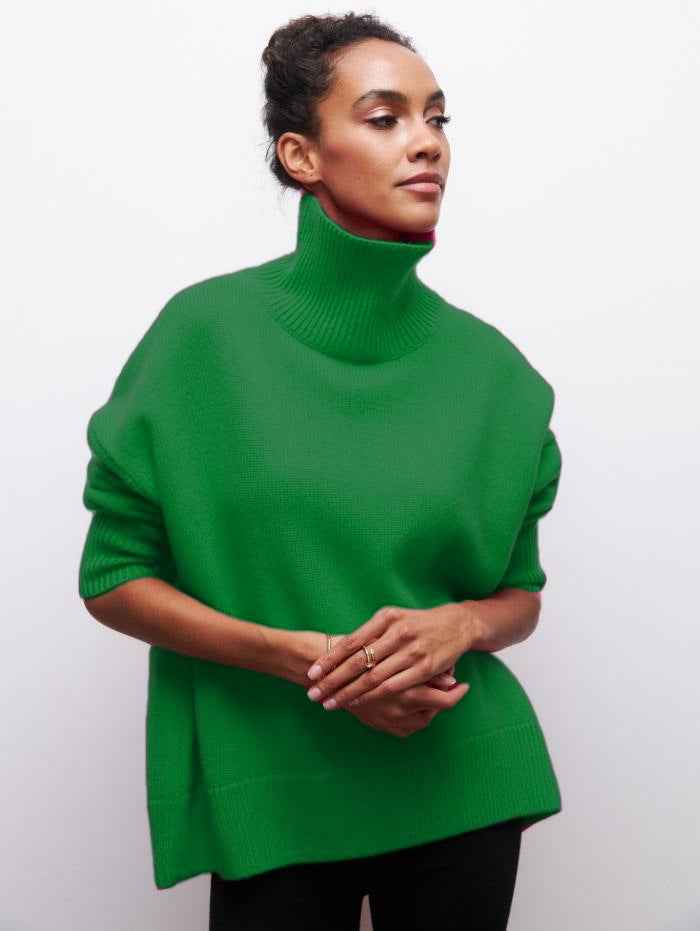 Women's Oversized Turtleneck – Soft Knit with Ribbed Edges Green