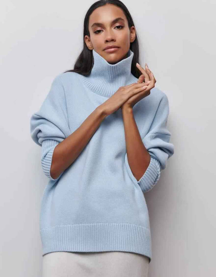 Women's Oversized Turtleneck – Soft Knit with Ribbed Edges Light Blue