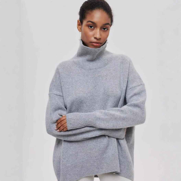 Women's Oversized Turtleneck – Soft Knit with Ribbed Edges Light Grey