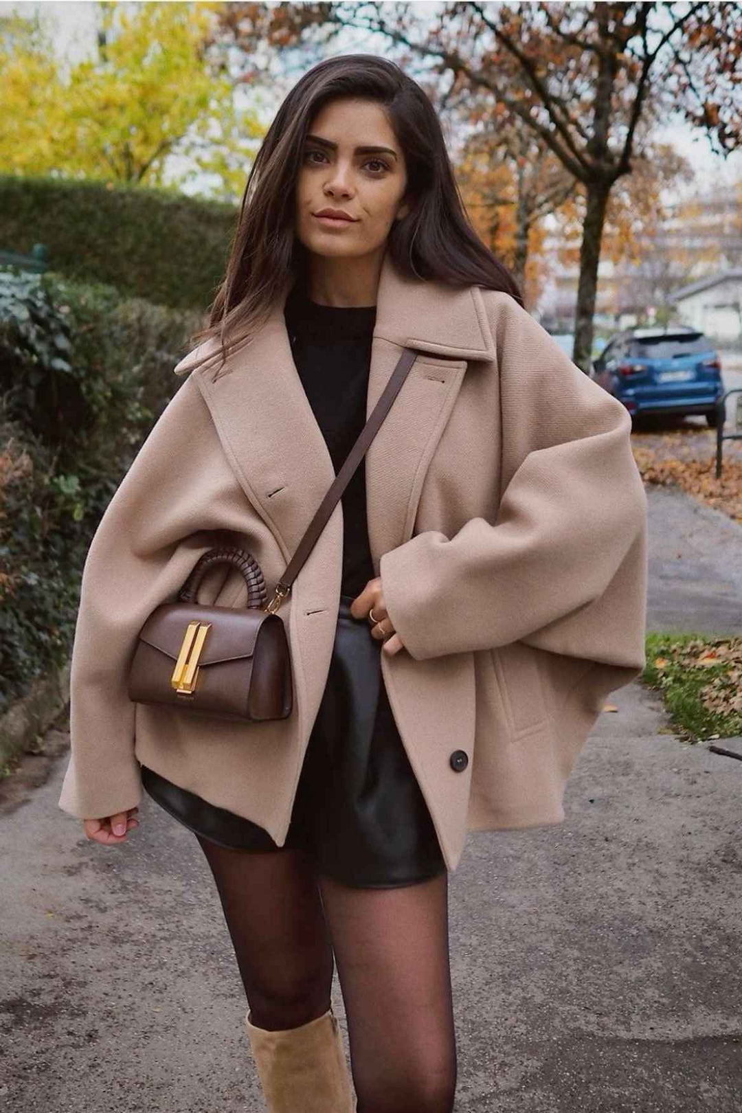 Women's Oversized Wool Blend Double-Breasted Coat - Boxy Fit with Classic Notched Lapel
