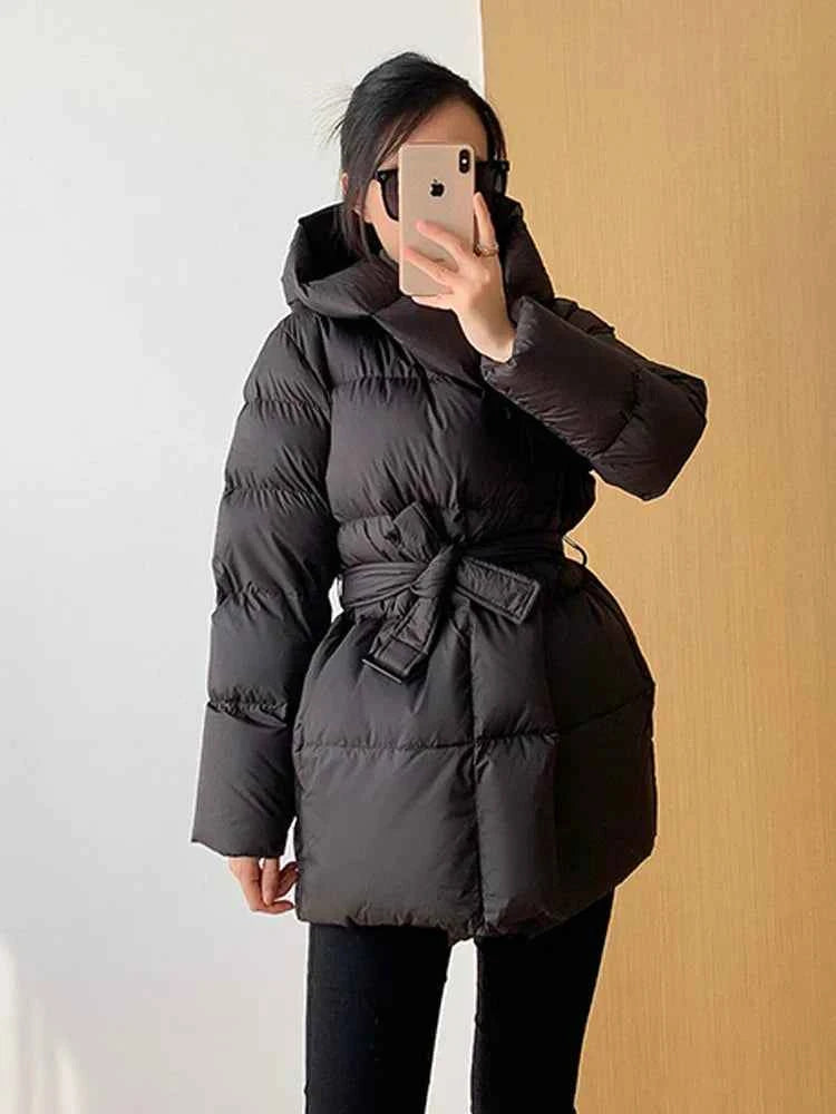 Women's Quilted Puffer Jacket with Hood - Tailored Fit, Long Sleeves