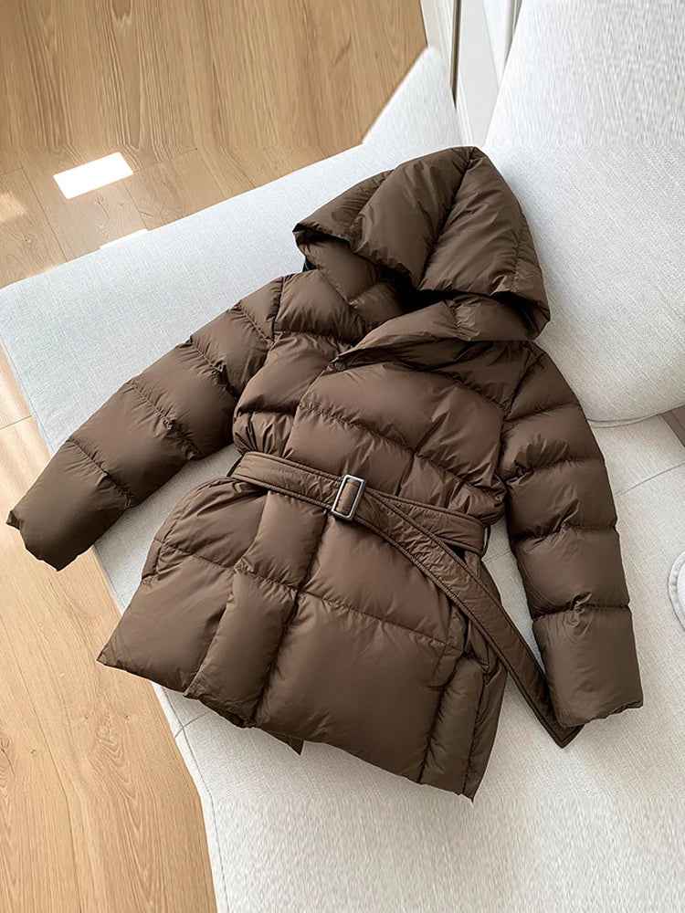 Women's Quilted Puffer Jacket with Hood - Tailored Fit, Long Sleeves