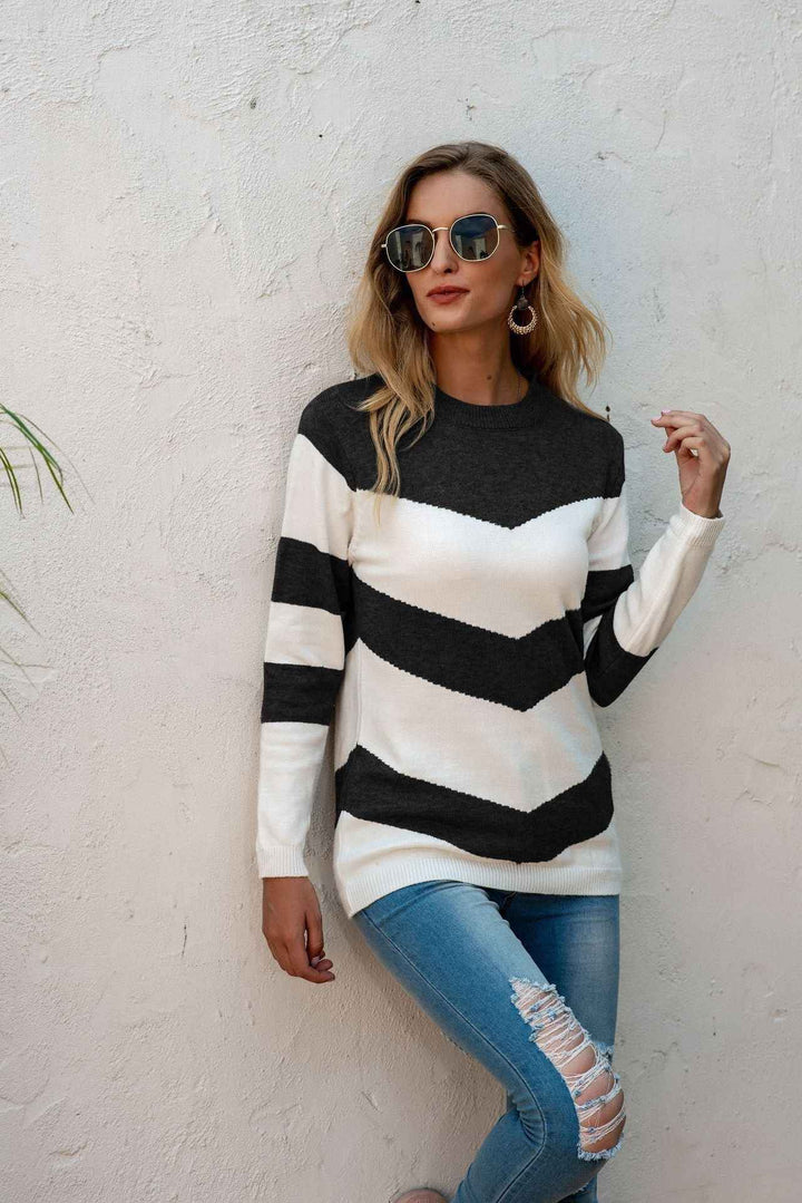 Women's Relaxed Fit Knitted Sweater – Wool Blend – Zigzag Pattern – Long Sleeves Black