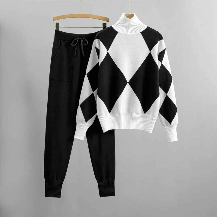 Women's Relaxed Fit Knitted Sweater and Pants Set – Argyle Pattern with Ribbed Edges Black