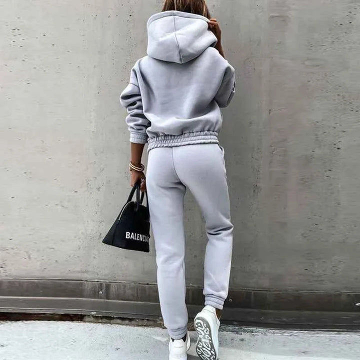 Women's Relaxed Fit Loungewear Set – Sweater and Jogging Pants with Elastic Waist