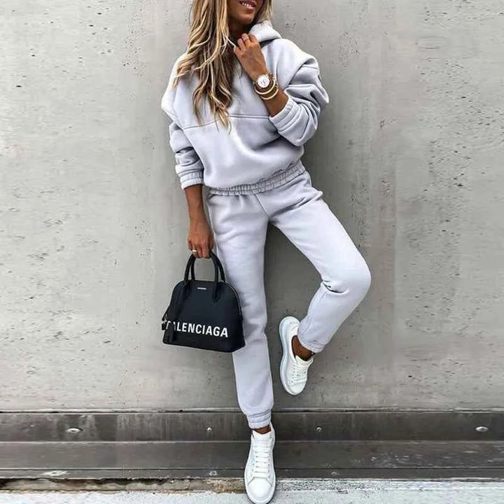 Women's Relaxed Fit Loungewear Set – Sweater and Jogging Pants with Elastic Waist