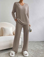 Women's Ribbed Knit Relaxed Fit V Neck Solid White Winter 2-Piece Sets Light Grey