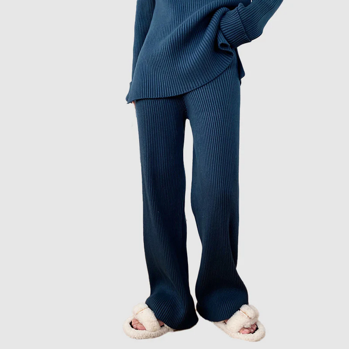 Women's Relaxed Knit Set – Round Neck Sweater & Wide Elastic Waist Pants