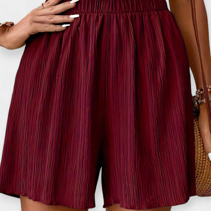 Women's Short Thea Style