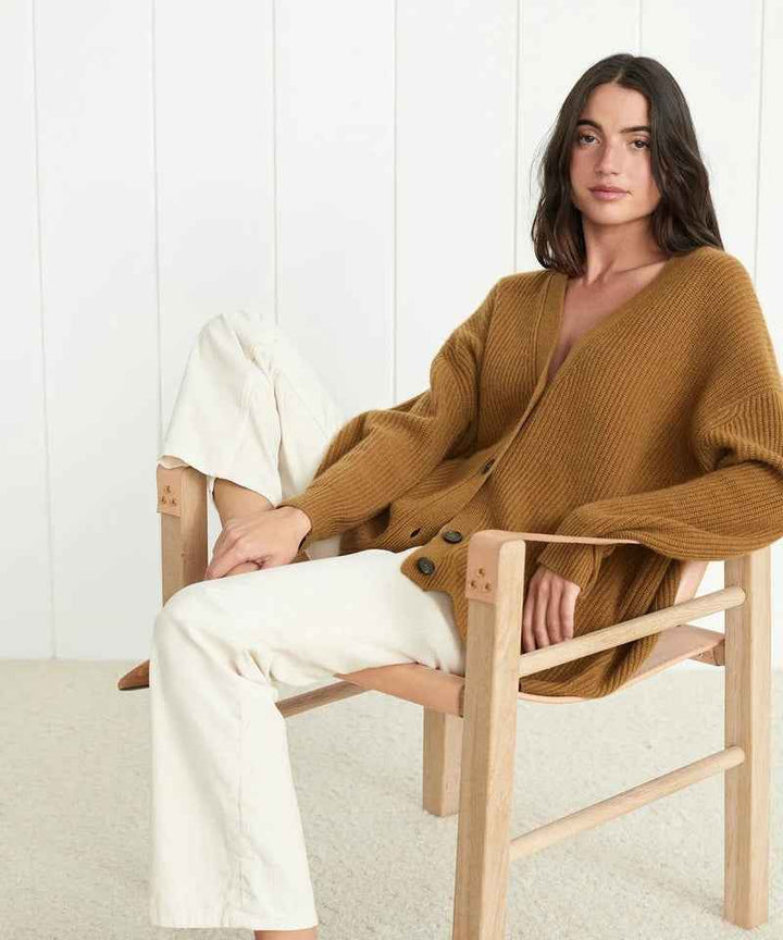 Women's Stylish Luxury Cocoon Vest for Ultimate Comfort Brown