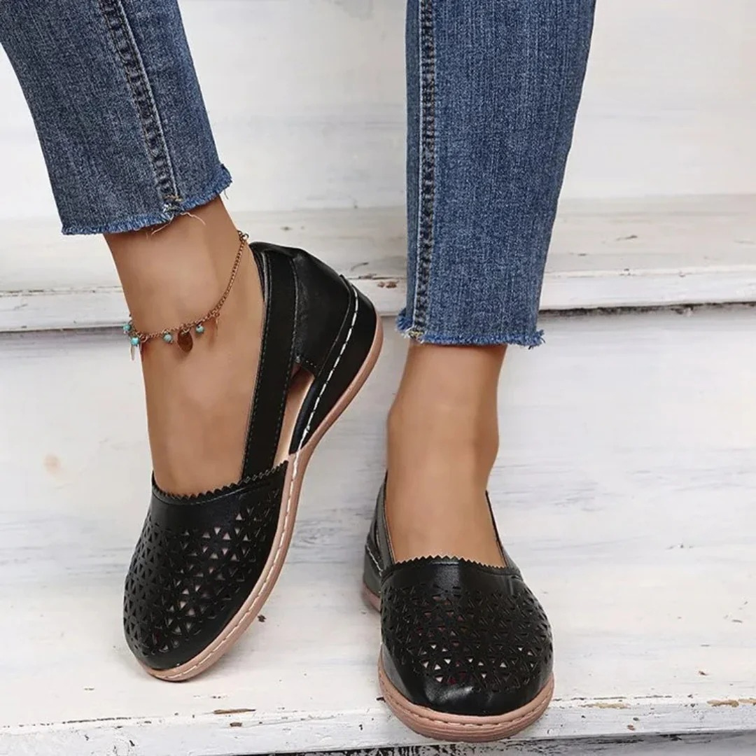 Women's Stylish Slip-On Shoes for Comfort Black