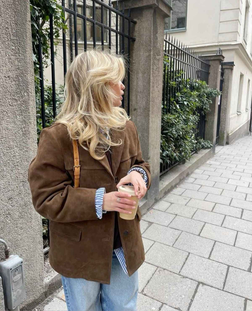 Women's Suede Blazer - Stylish and Versatile Outerwear