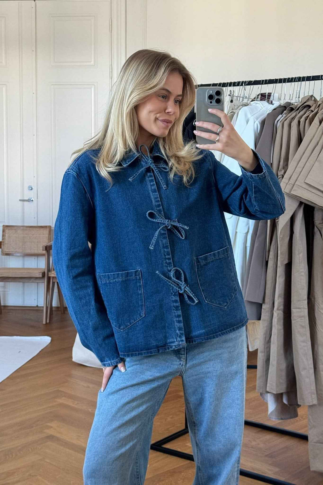 Women's Tailored Fit Denim Jacket - Casual Cotton Outerwear