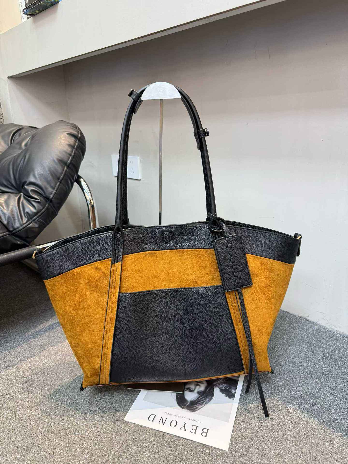 Women's Travel Tote Bag with Shoulder Strap Khaki