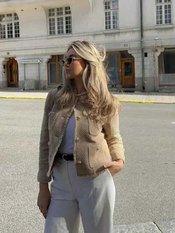 Women's Tweed Jacket - Stylish and Versatile Outerwear