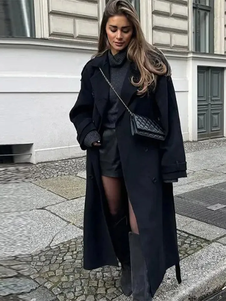 Women's Wool Long Overcoat – Loose Fit – Double-Breasted – Structured Shoulders Black