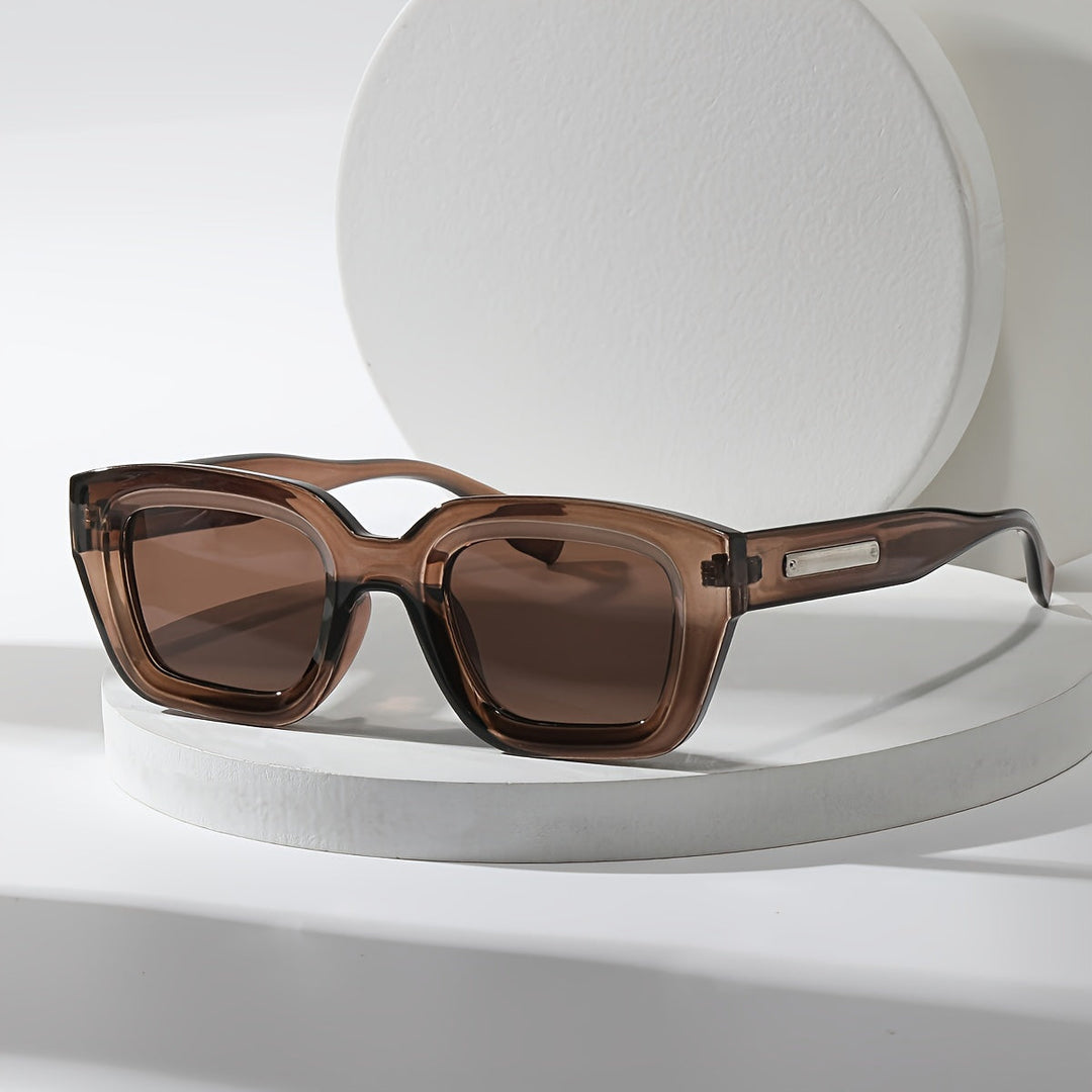 Yunar | Women's Retro Square Sunglasses Brown