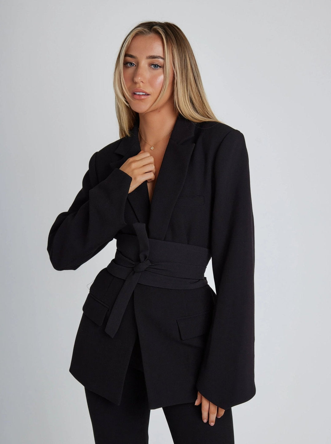 Lua | Women's Elegant Belted Blazer - Versatile Style Black