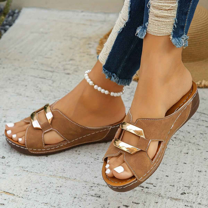 Everly | Women's Cushioned Adjustable Buckle Sandals
