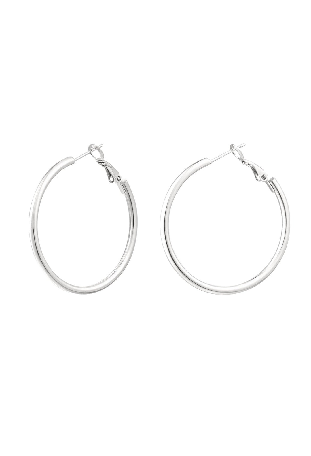 Ilunah | Women's Medium Basic Hoop Earrings Silver