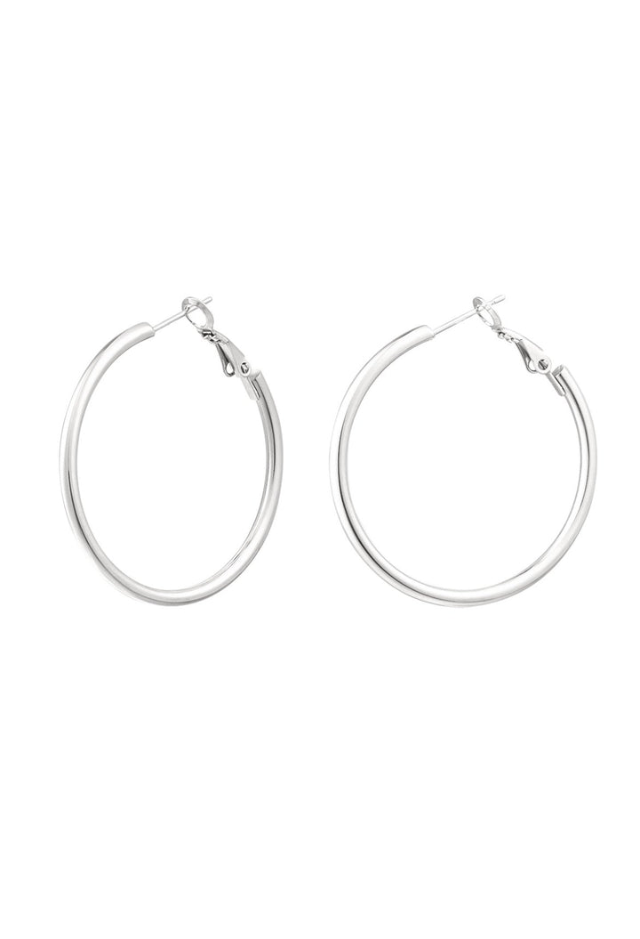 Ilunah | Women's Medium Basic Hoop Earrings Silver