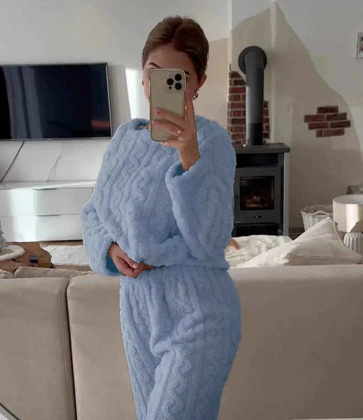 Cozy Two-Piece Women's Set Blue
