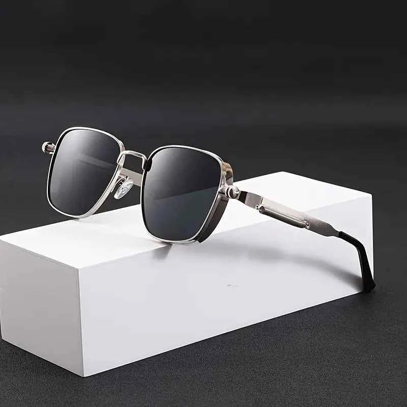Stylish Polarized Sunglasses for Ultimate UV Protection Gunmetal