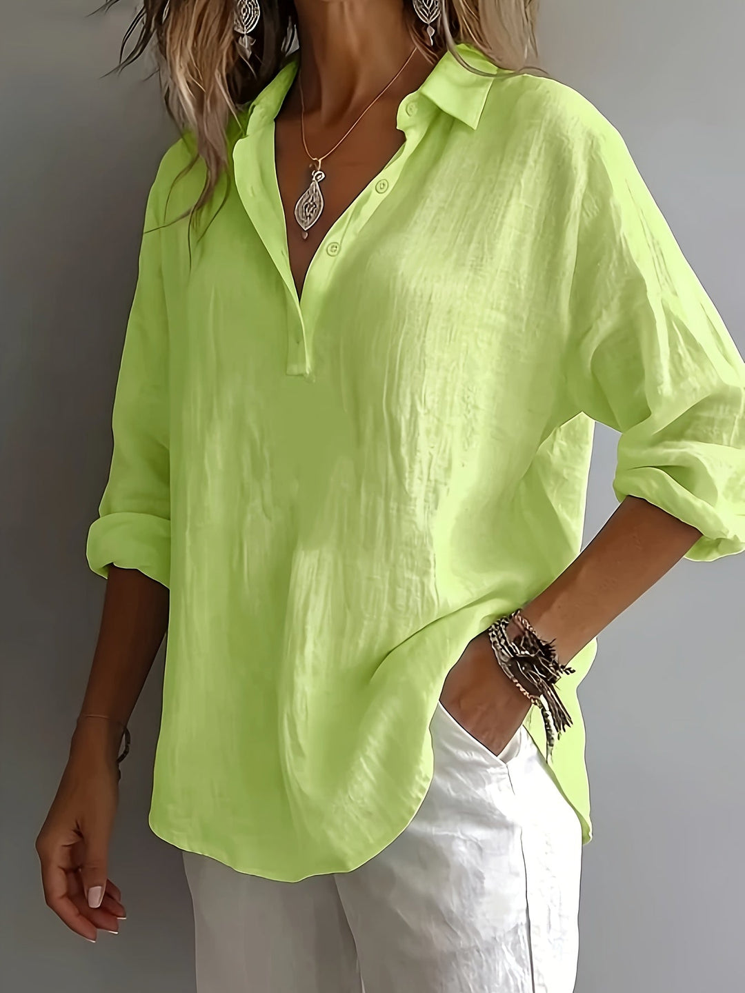 Women's Relaxed Collared Blouse