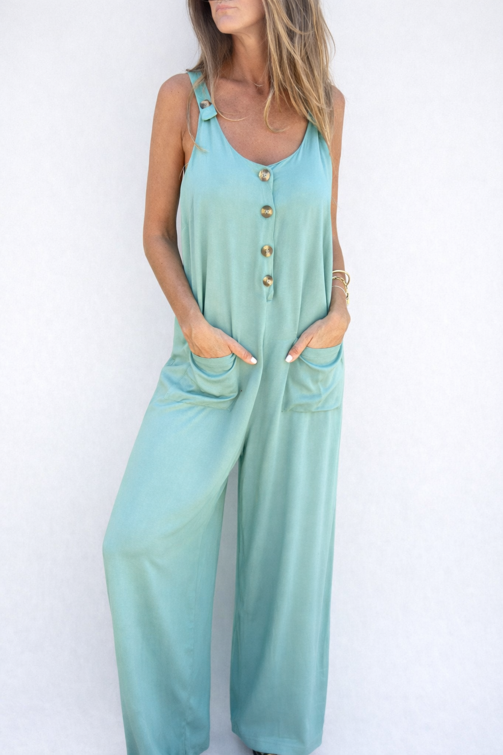 Women's Sleeveless Wide-Leg Jumpsuit with Button Front - Relaxed Fit Light Green