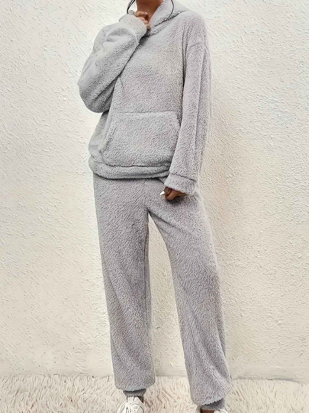 Women's Fluffy Fleece Loungewear Set – Cozy Hoodie & Jogging Pants – Relaxed Fit