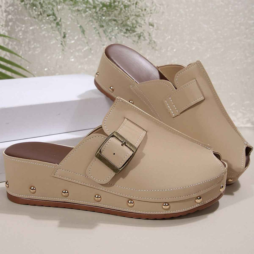 Summer Fish Mouth Wedges Sandals With Rivet Buckle Design Fashion Thick Bottom Slippers For Women Outdoor Non-slip Slides Cream white